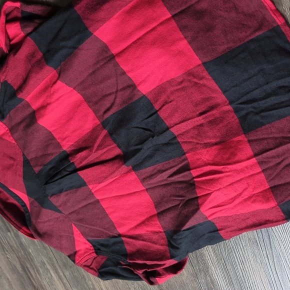 Athleta red and black lumberjill flannel - Picture 9 of 9